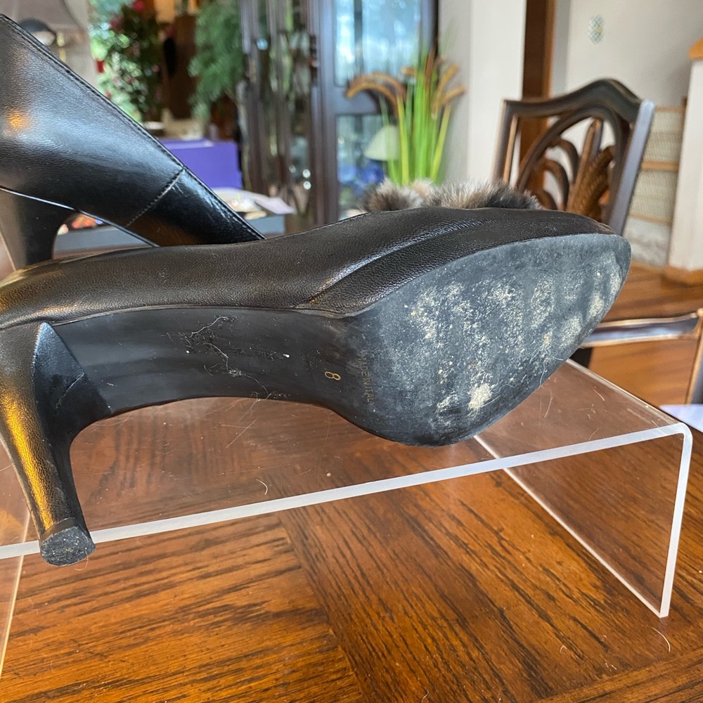 CARISMA Size 8 Black leather with Grey furry PomPom 3.75” heel on platform Pump - Picture 8 of 8